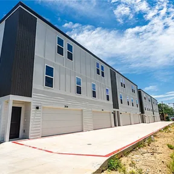condo for sale - 2025 Empire Central Dr #101 Dallas, TX 75235